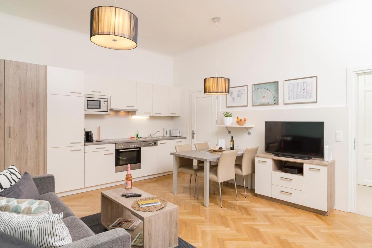 Kaiser Loft By Ichbucheat Apartment Wien